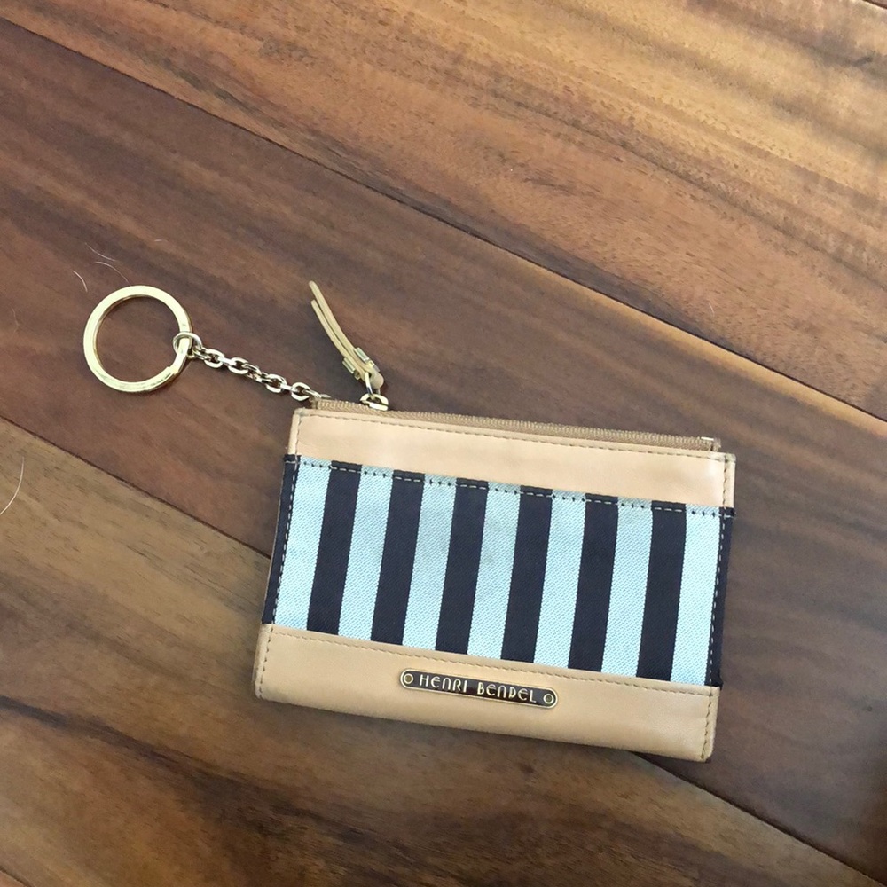HENRI BENDEL COIN PURSE WITH GOLDTONE KEY RING